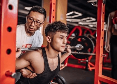 如何選擇合適的私人健身教練與高效組織會務活動